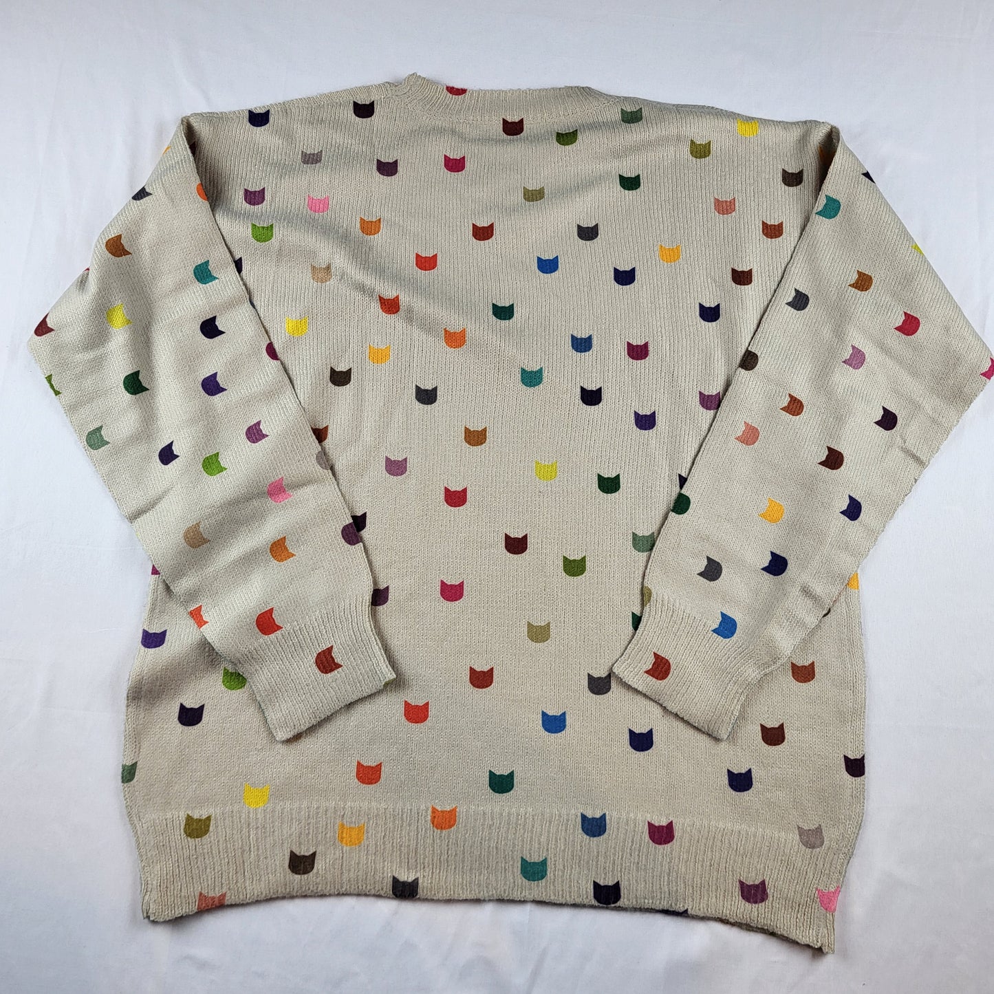 Soft Sweater with Multicolor Cat Prints