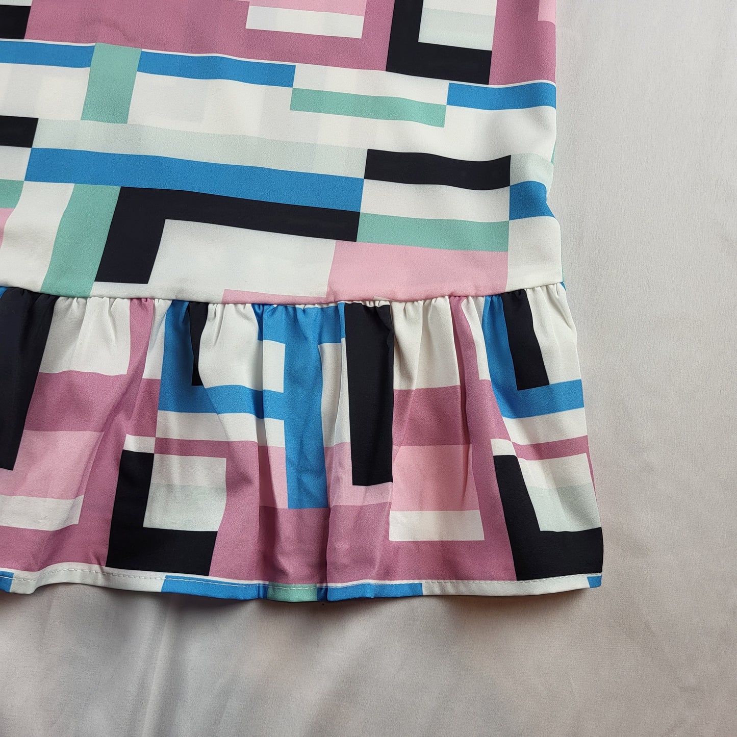 Colorful Geometric Print Dress with Ruffle Hem