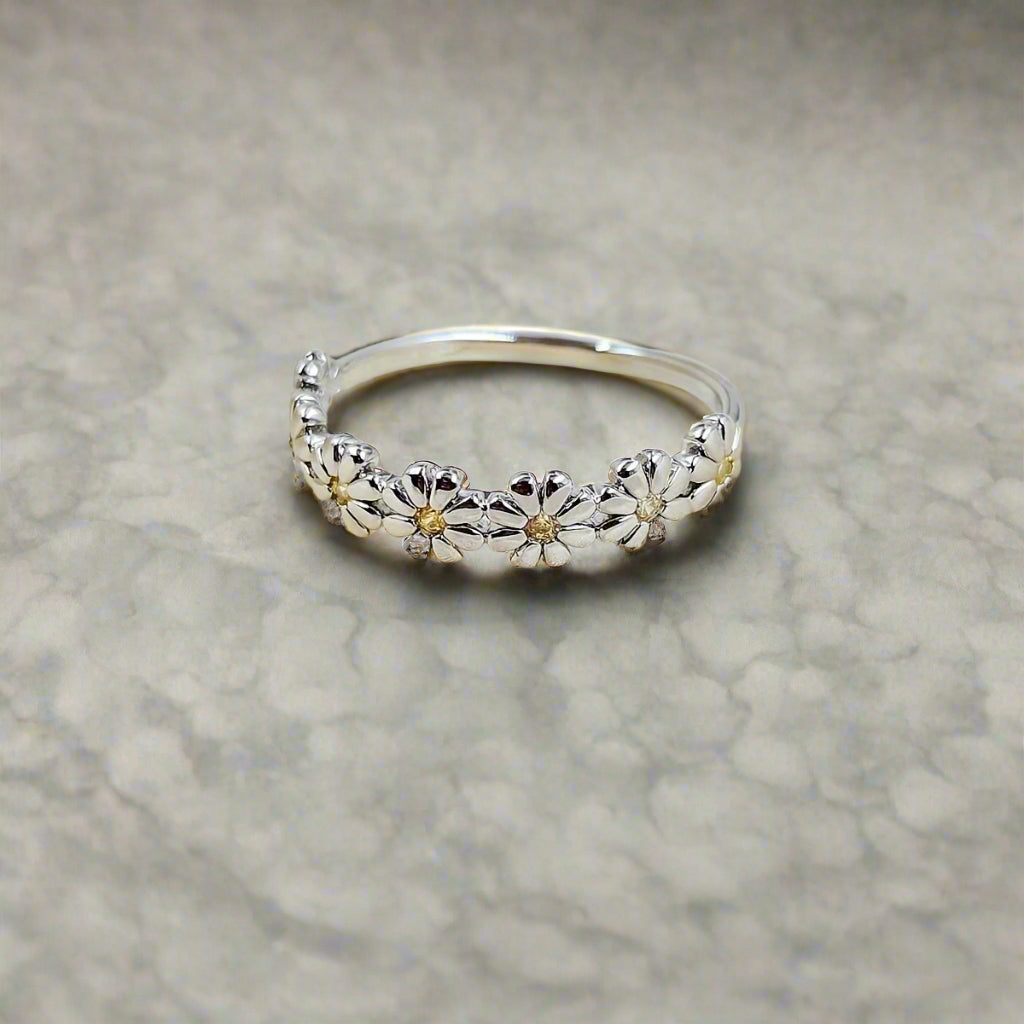 Daisy Band Ring