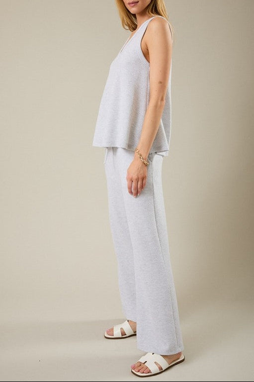 Deep V-Neck Sleeveless Swing Top – Light Heather Gray | Gilli