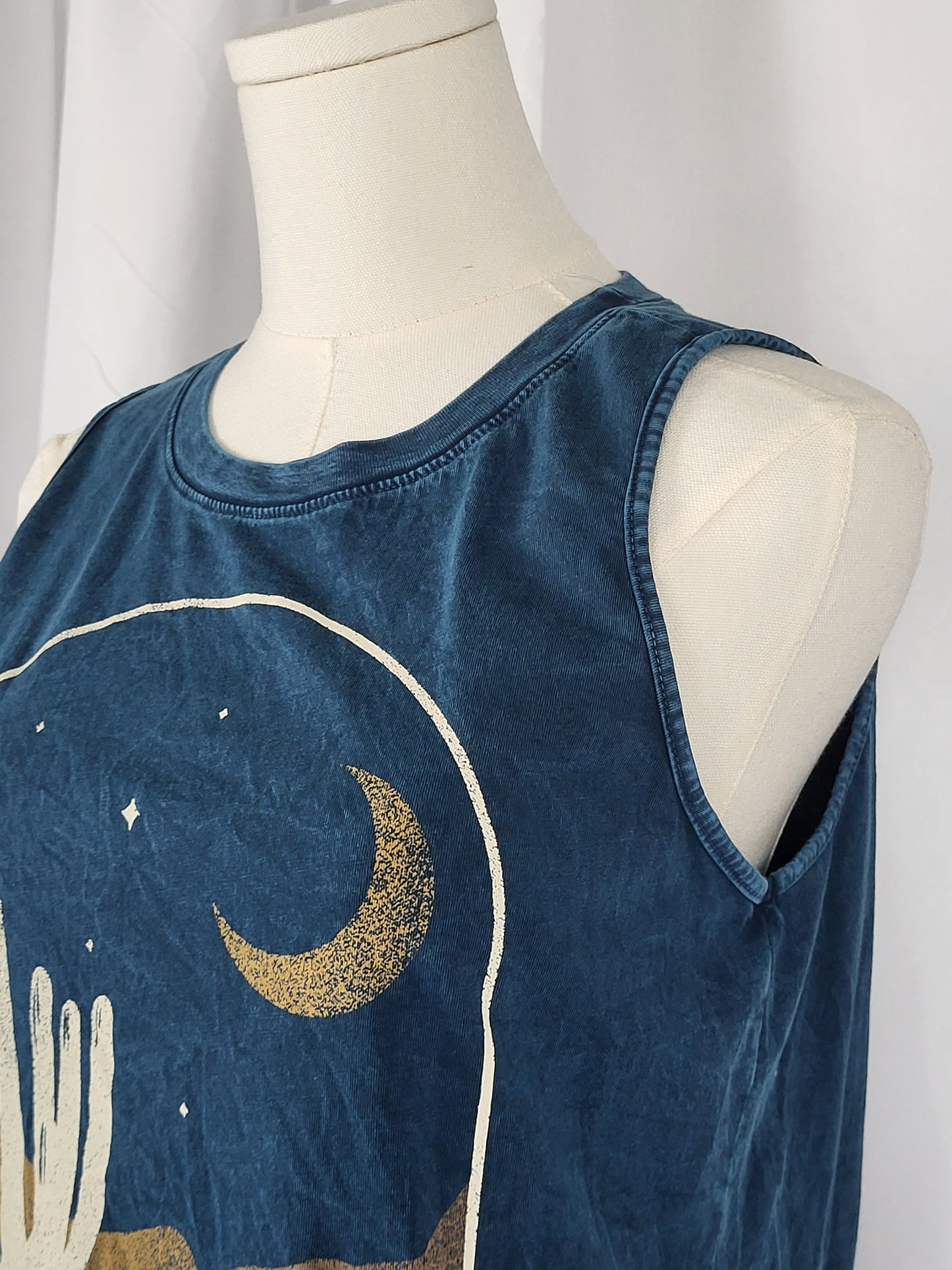"God Makes A Way" Mineral Navy Graphic Tank Top | HRTandLUV