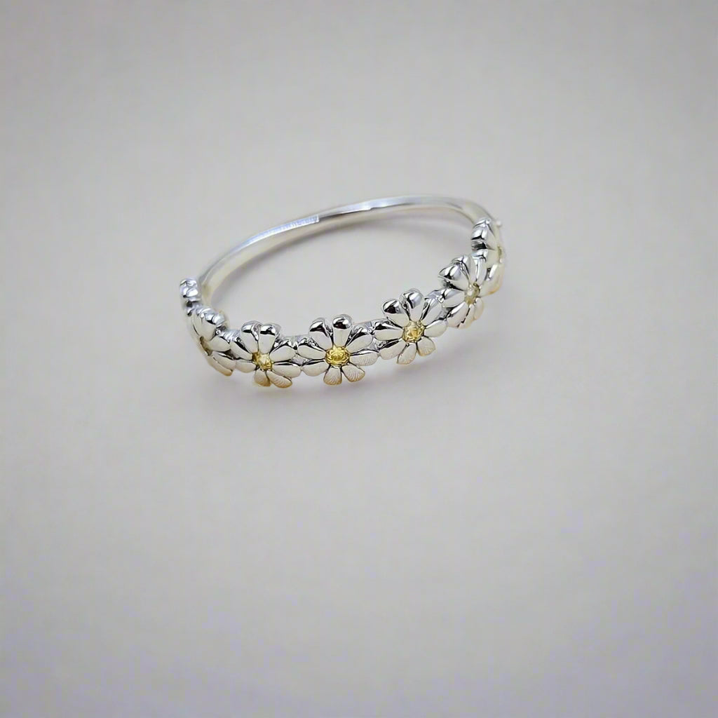 Daisy Band Ring